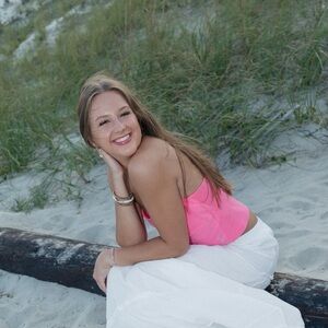 Meet your Posher, Madison